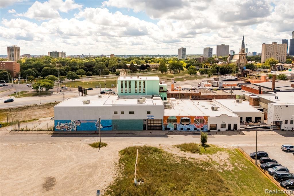 2000 Division Street, Detroit, MI, 48207