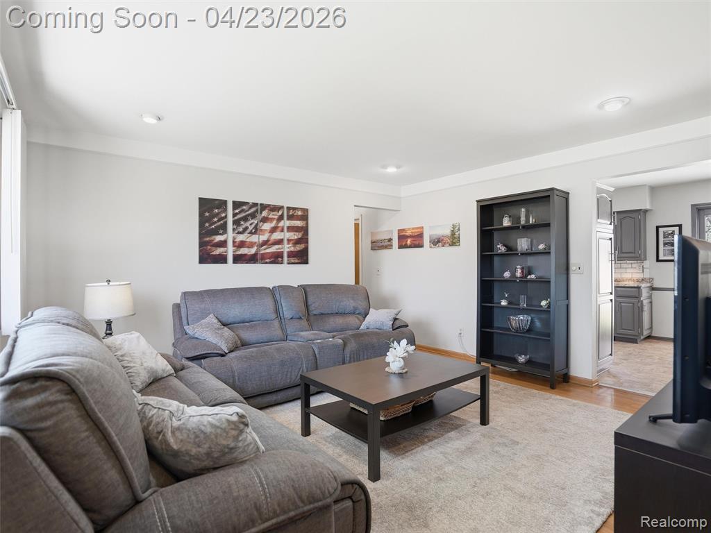 33143 Vista Way, Fraser, MI 48026 — Photo 5