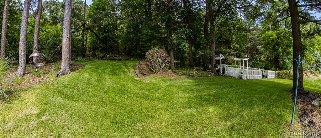 8640 Newport Drive, White Lake, MI — Photo 80