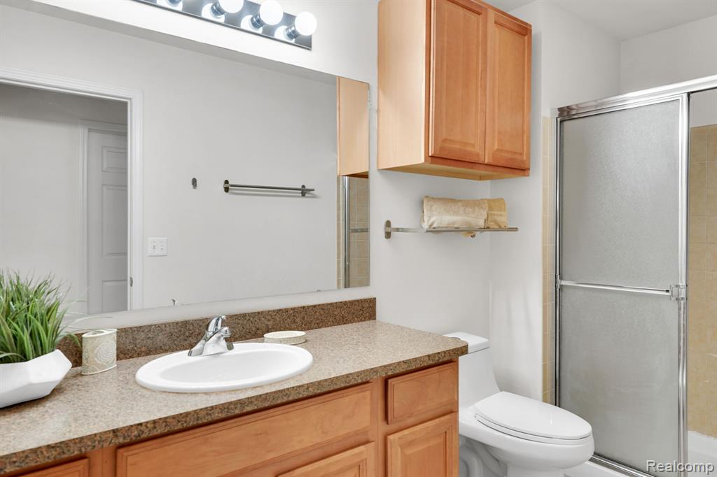 1128 Andover Circle, Commerce Twp, MI 48390 — Photo 12