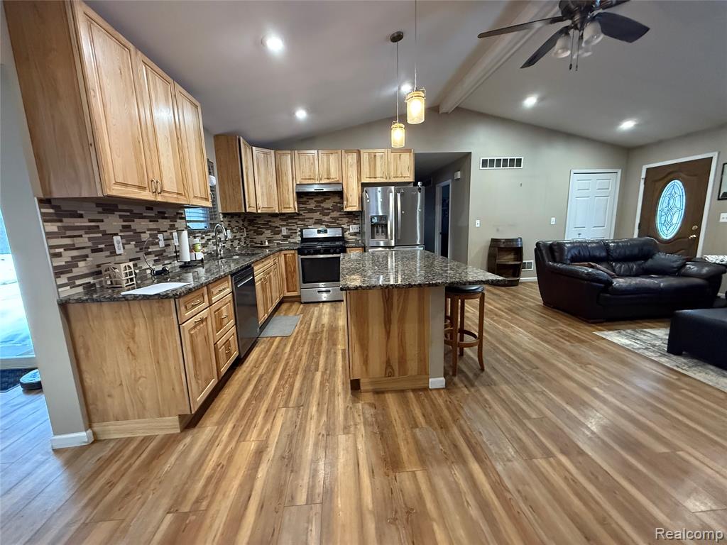 26020 Martinsville Road, Belleville, MI 48111 — Photo 17