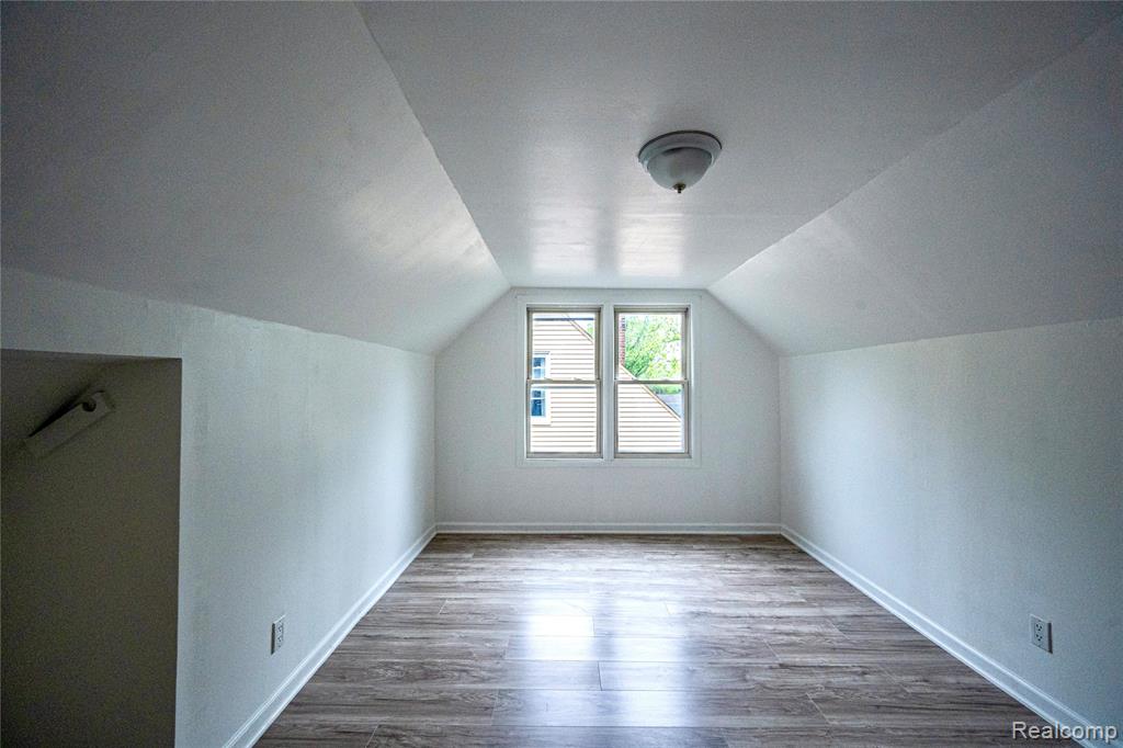 13680 Borgman Street, Oak Park, MI 48237 — Photo 17