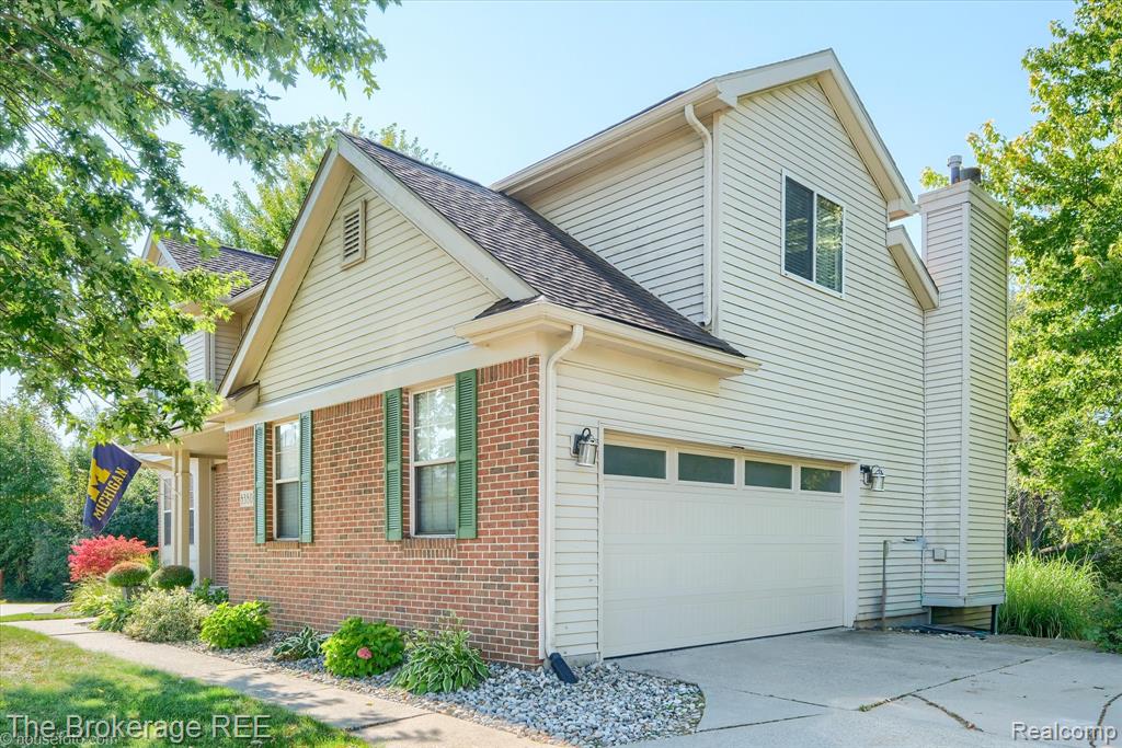 8380 Hunt Club Court, Grand Blanc, MI 48439 — Photo 5