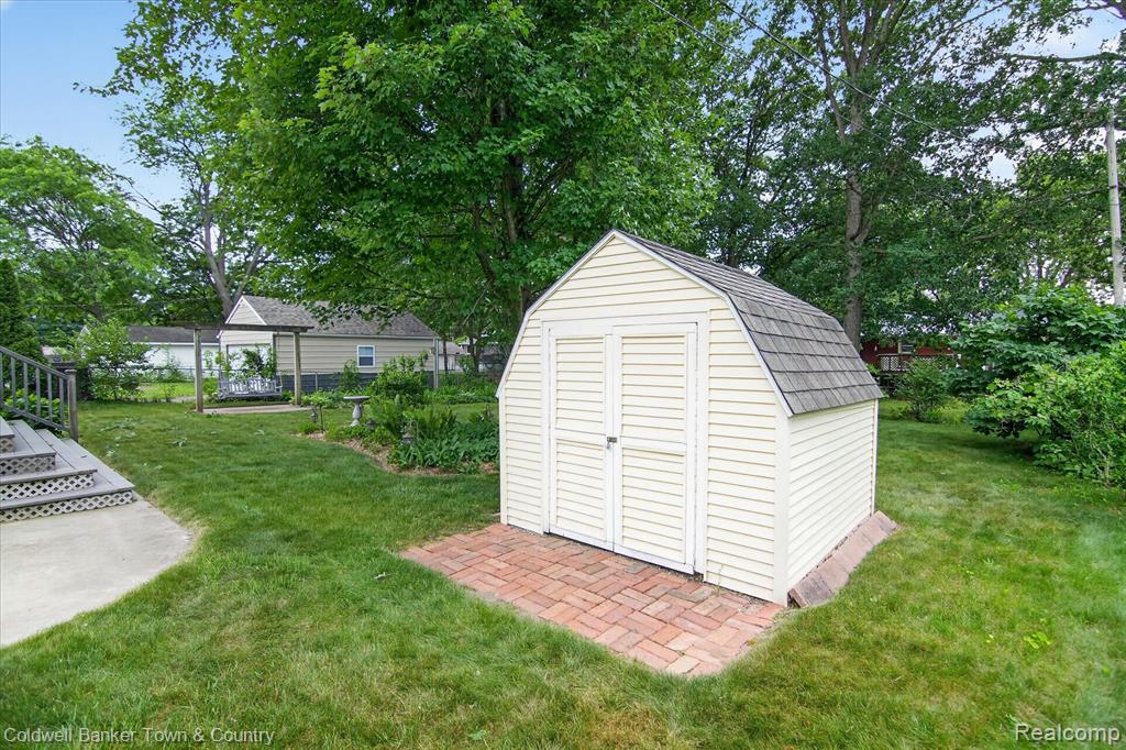 5619 Dogwood Street, Jackson, MI 49201 — Photo 50