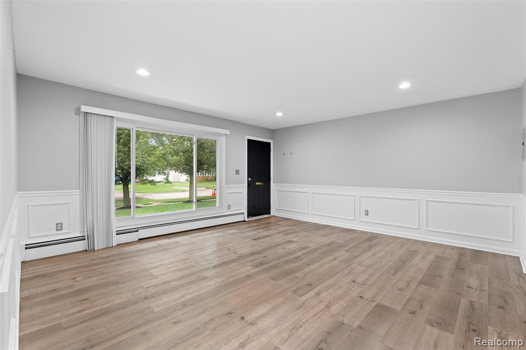 4127 Kent Rd, Royal Oak, MI 48073 — Photo 3
