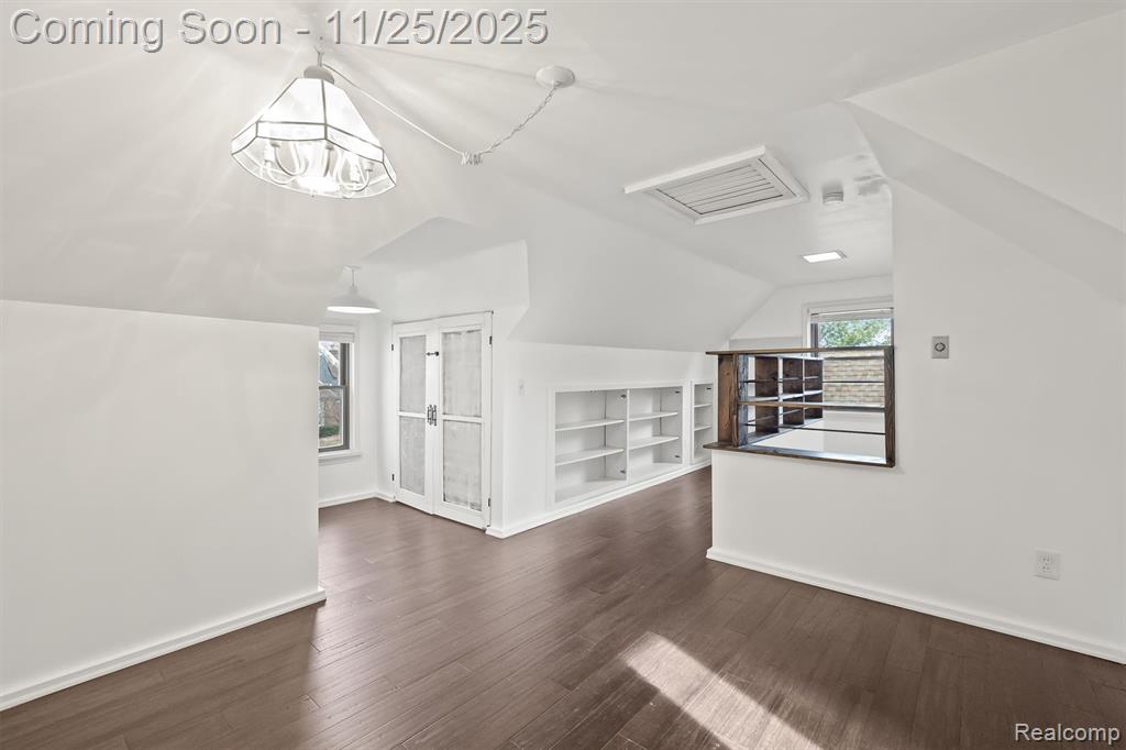13111 Nadine Avenue, Huntington Woods, MI — Photo 18