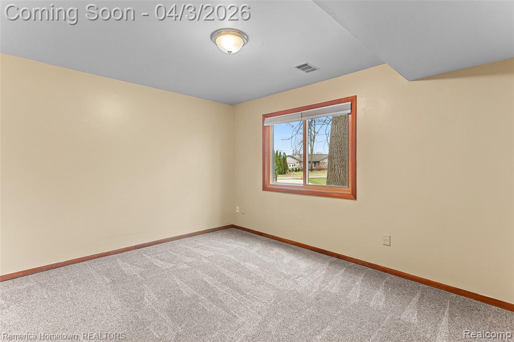10618 Wolverine Drive, Pinckney, MI 48169 — Photo 46