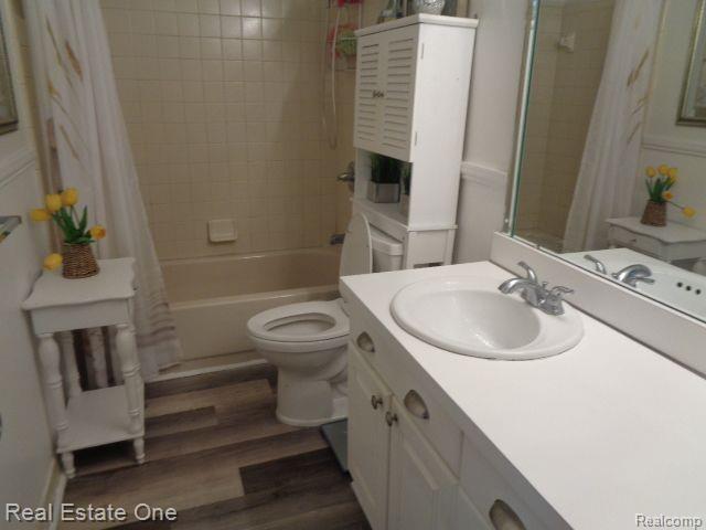 29441 LAUREL Drive, Farmington Hills, MI 48331 — Photo 39