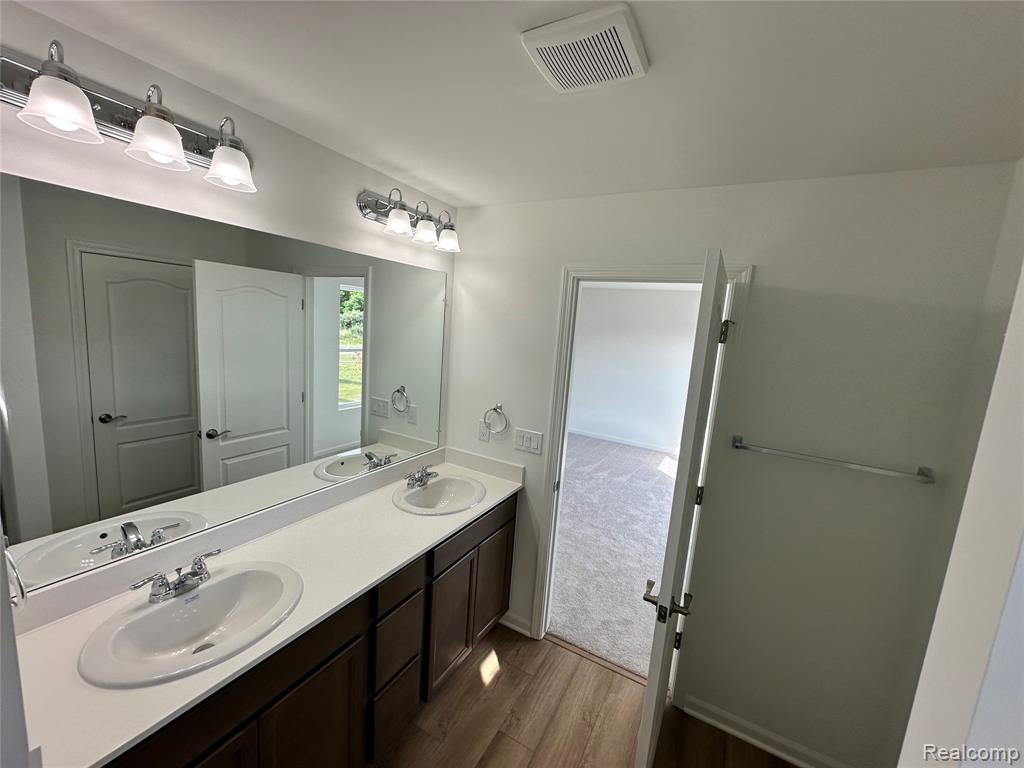 59579 Schuss Gully Drive, New Hudson, MI 48165 — Photo 17