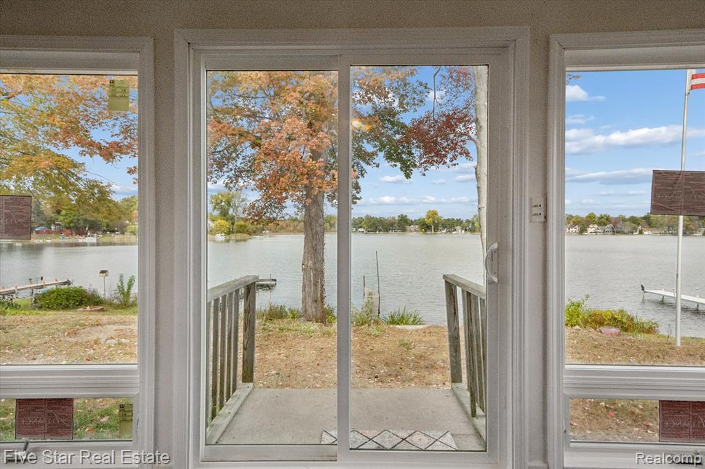 9548 Roundlake Boulevard NE, White Lake, MI — Photo 20
