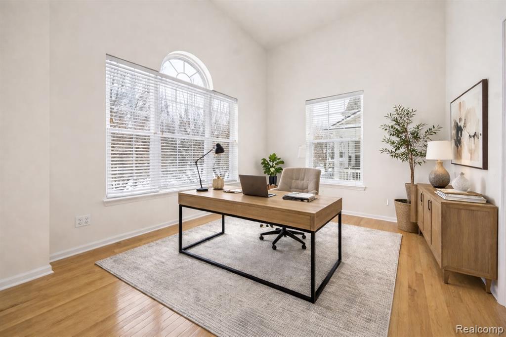 638 W Bluff Court, 31, Rochester Hills, MI 48307 — Photo 5