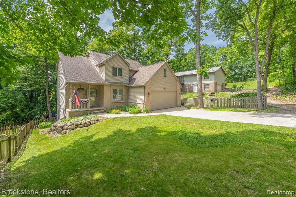921 OLD HICKORY LANE Lane, Lake Orion, MI 48362 — Photo 3