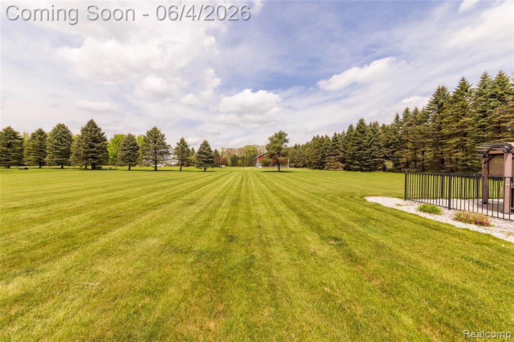 12621 Golden Oaks Drive, Milford, MI 48380 — Photo 34