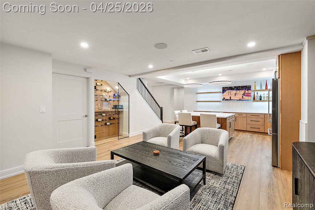 7487 Gramercy Circle, West Bloomfield, MI — Photo 19