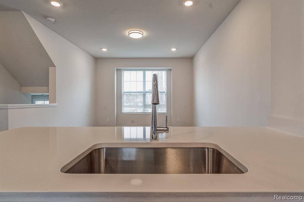 49791 LANTERN Way, Canton, MI 48188 — Photo 14