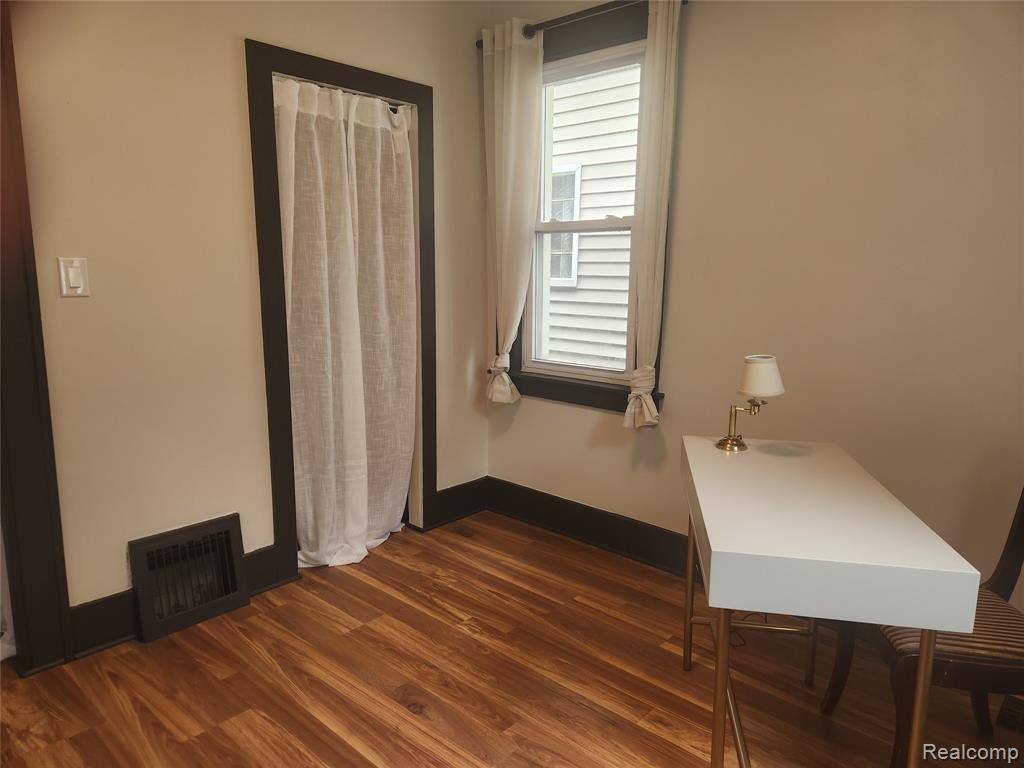 428 E Milton Avenue, Hazel Park, MI 48030 — Photo 15