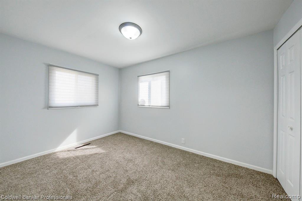 709 RICHARD Street, Holly, MI 48442 — Photo 19