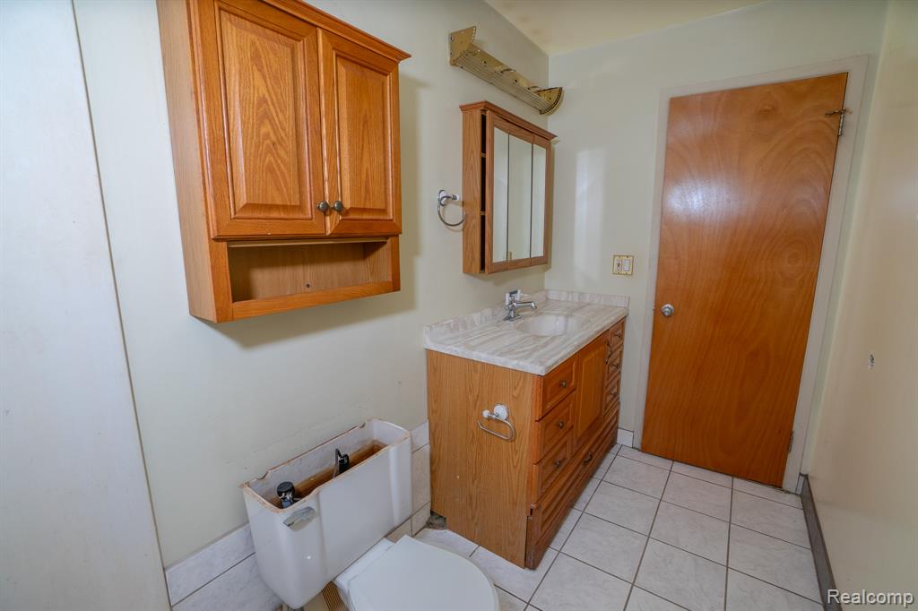 12667 Blackstone Street, Detroit, MI 48223 — Photo 16