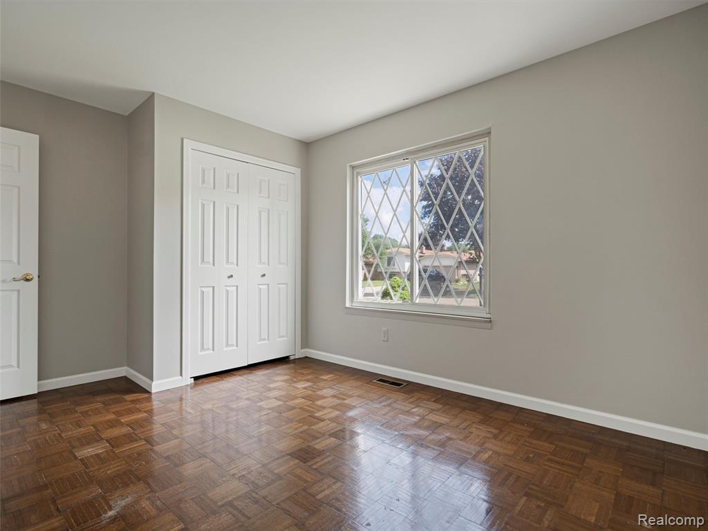 4971 Chadbourne Drive, Sterling Heights, MI 48310 — Photo 20