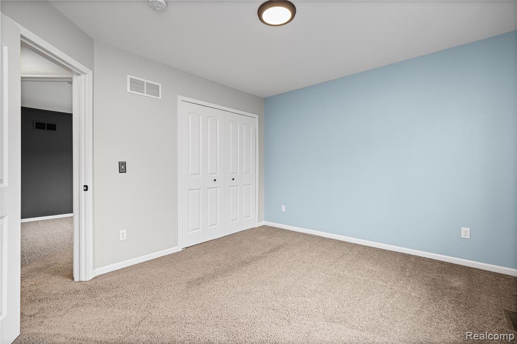 730 Leon Road, Walled Lake, MI 48390 — Photo 36