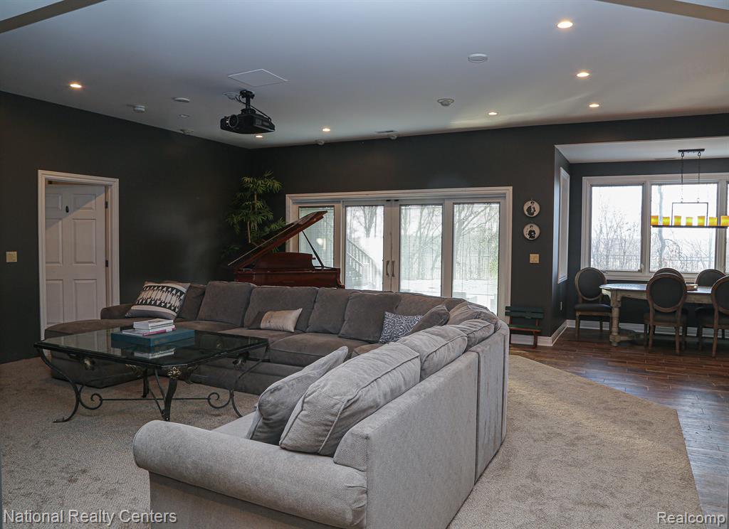 4888 INDIAN CREEK Drive, Jackson, MI 49201 — Photo 40