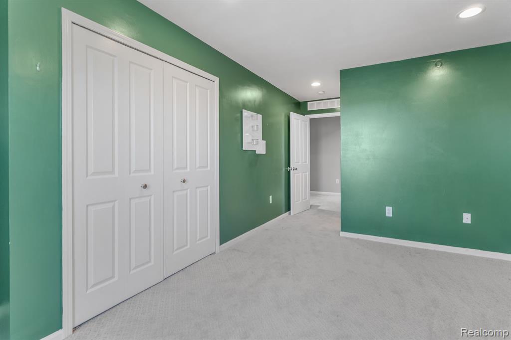 20084 RODEO COURT, Southfield, MI 48075 — Photo 17