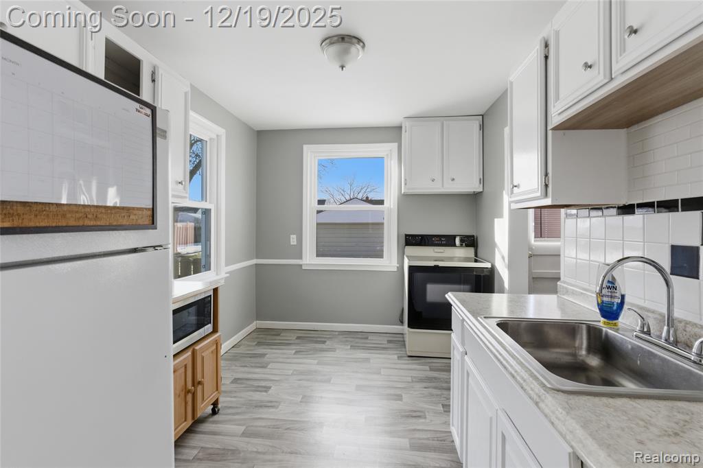 22785 Schroeder Avenue, Eastpointe, MI 48021 — Photo 6