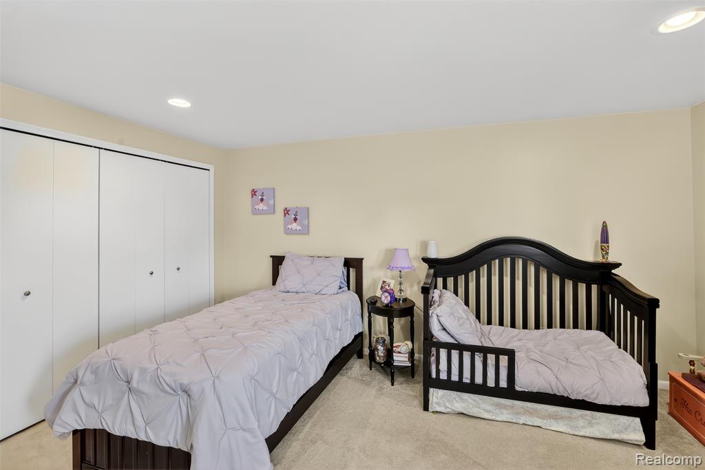 7328 Simsbury Drive, West Bloomfield, MI — Photo 37