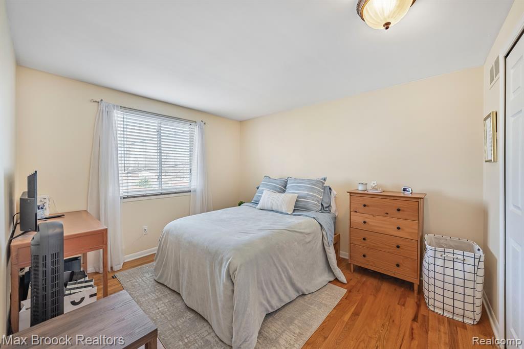 4822 MANSFIELD Avenue, Royal Oak, MI 48073 — Photo 18