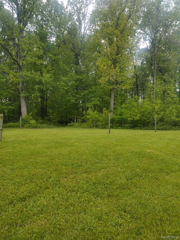 6268 Hazard Road, Fenton, MI 48430 — Photo 17