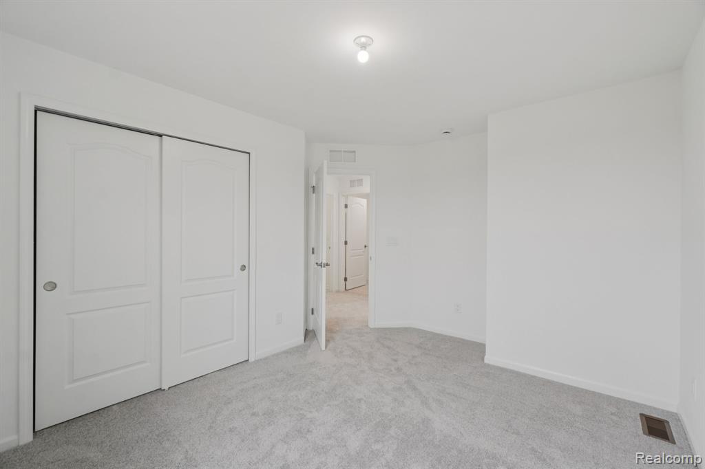 5567 East Spaniel Drive, Ann Arbor, MI 48108 — Photo 22