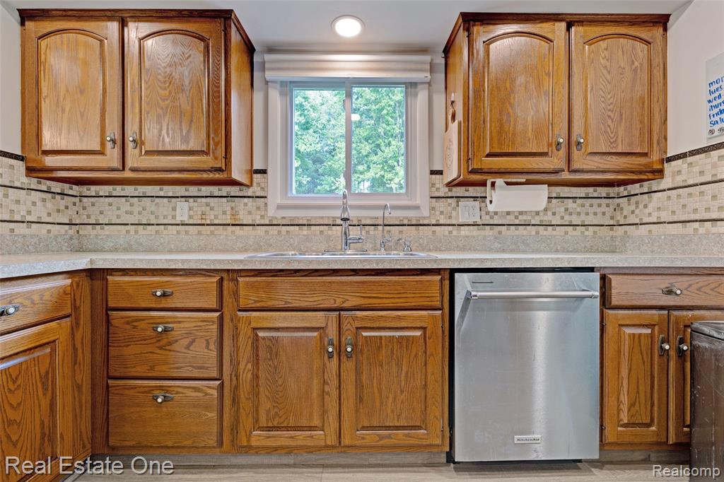 1574 Farnsworth Road, Lapeer, MI 48446 — Photo 19