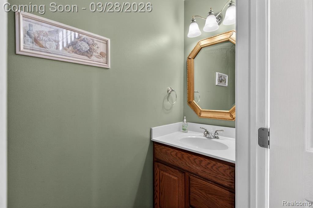 150 Bradley Street, Commerce Twp, MI 48382 — Photo 24