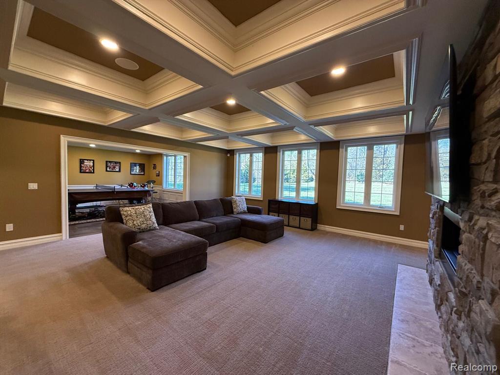8146 Cotswold Lane, Clawson, MI 48348 — Photo 38