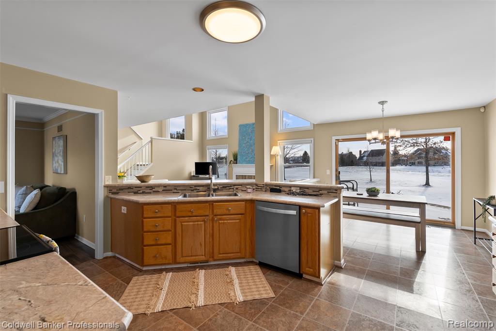 46985 Glastonbury Drive, Canton, MI 48188 — Photo 17