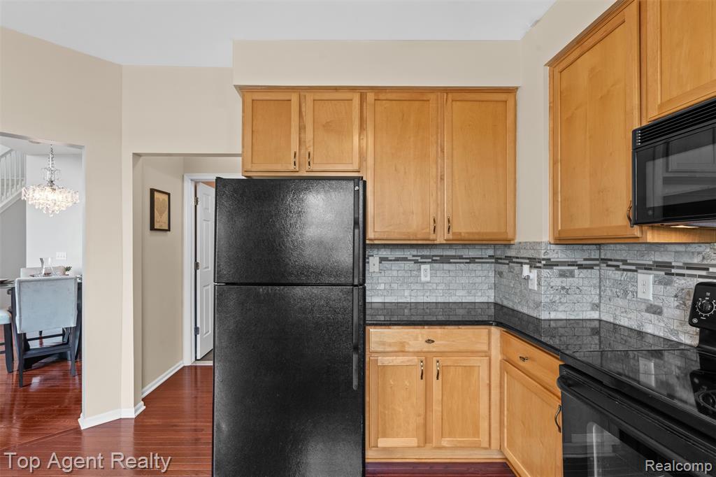 41506 Oconnor Lane, 156, Novi, MI 48377 — Photo 17