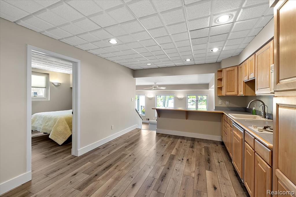 1739 Ridge Road, White Lake, MI 48383 — Photo 37