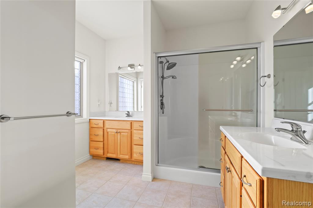 6273 Boulder Drive, Flushing, MI 48433 — Photo 32