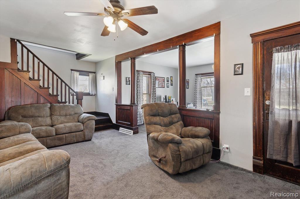 701 N SAGINAW Street, Durand, MI 48429 — Photo 17