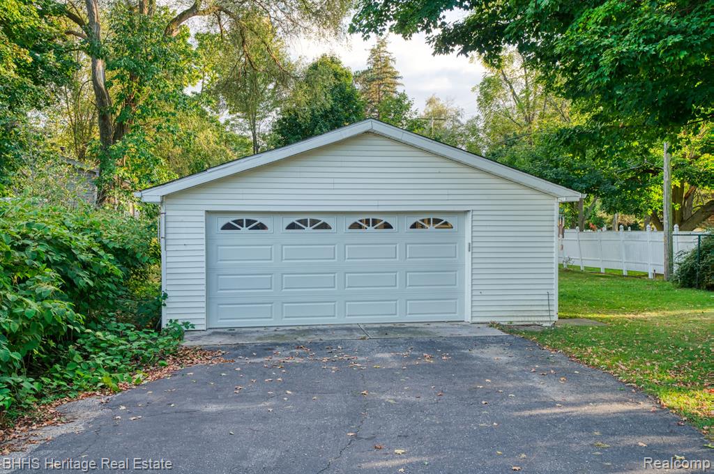 316 E WALNUT Street, Webberville, MI 48892 — Photo 23