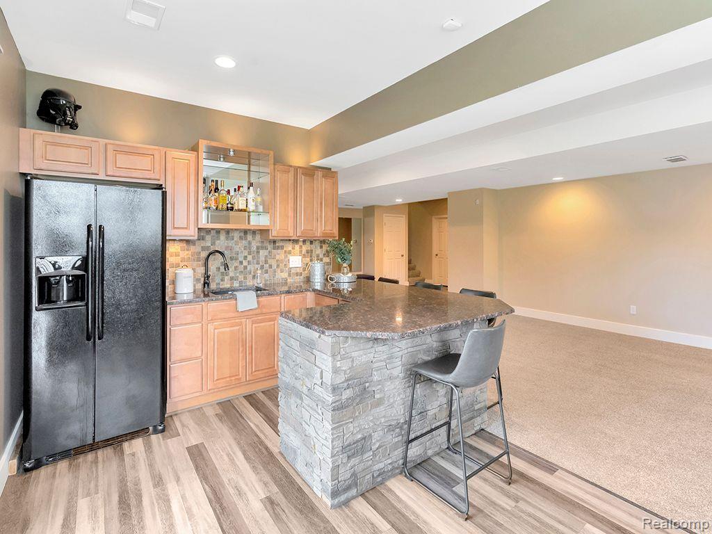 26317 SHUMANS Way, South Lyon, MI 48178 — Photo 27