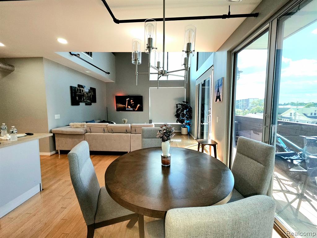 614 TROY, Royal Oak, MI 48067 — Photo 16