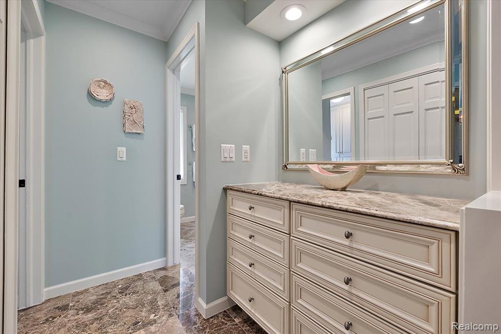 510 Hunters Crossing, Bloomfield Hills, MI 48304 — Photo 27
