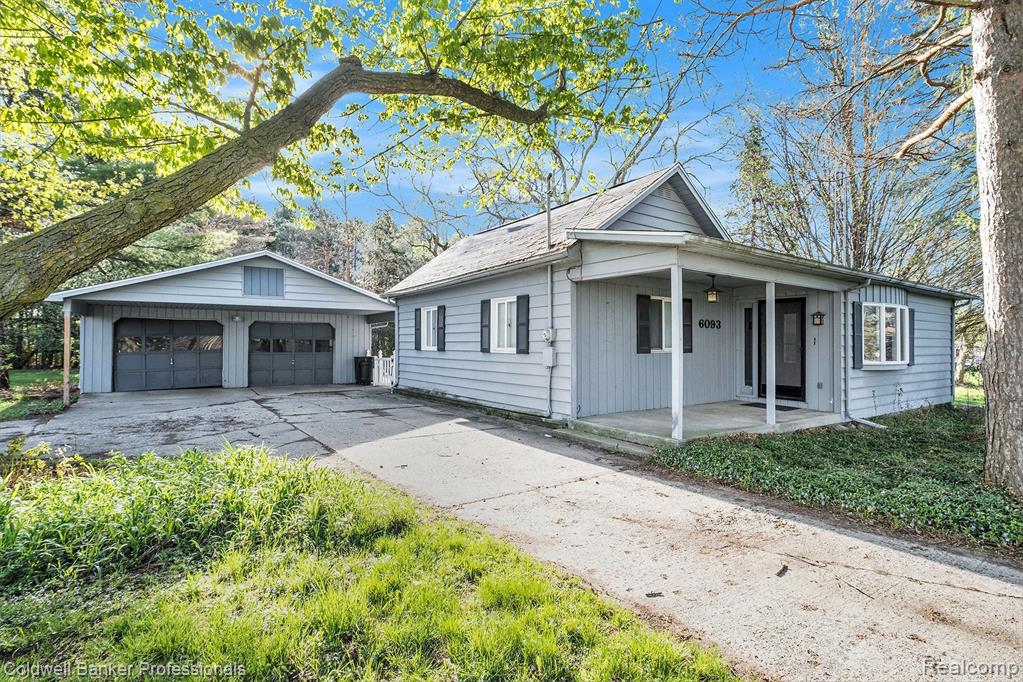6093 PORTER Road, Grand Blanc, MI 48439 — Photo 2