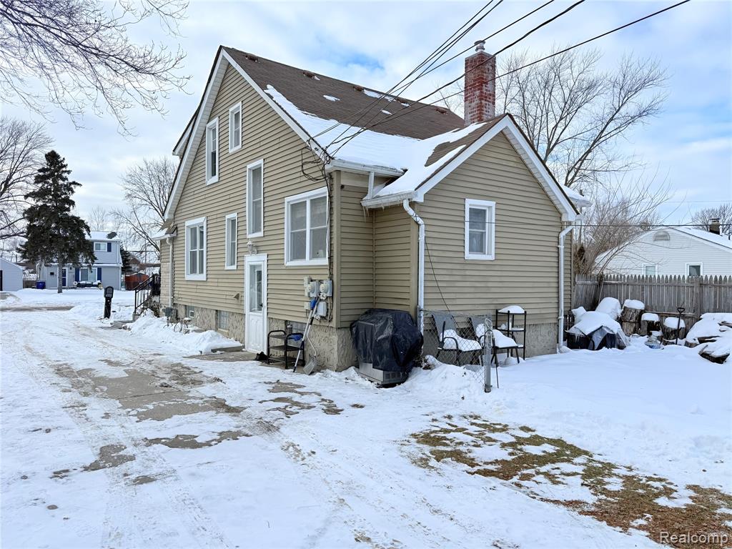 33526 Duncan, Fraser, MI 48026 — Photo 5