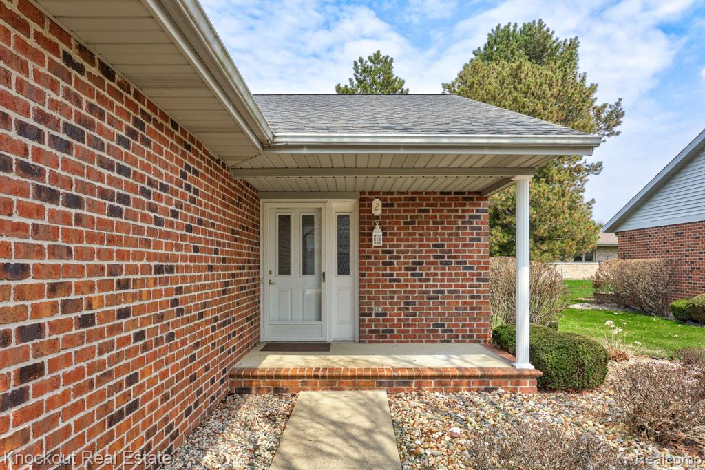 2 Wilshire Drive, Frankenmuth, MI 48734 — Photo 3