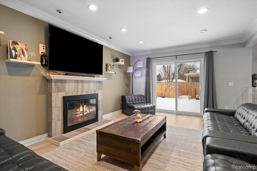 39663 WALES Street, Canton, MI 48188 — Photo 16