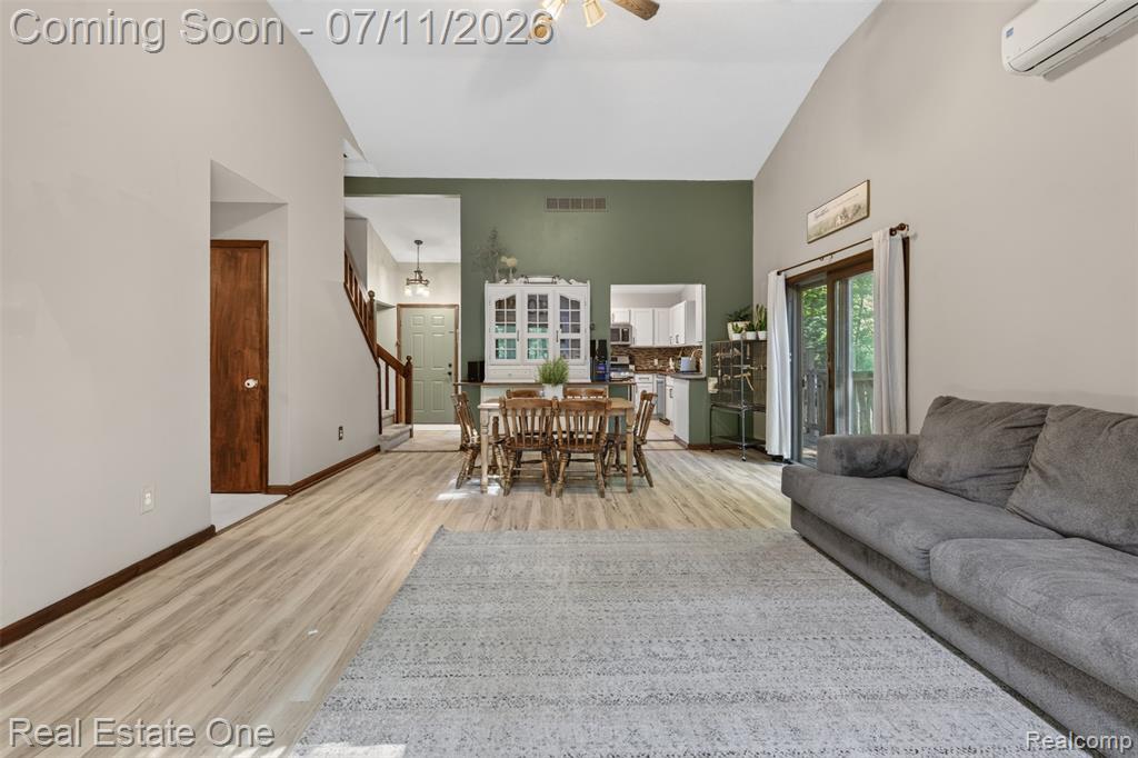 310 S Van Road, Holly, MI 48442 — Photo 11