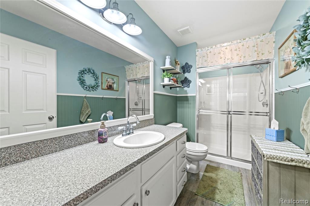 5579 Elmhurst Drive, 167, Trenton, MI 48183 — Photo 29