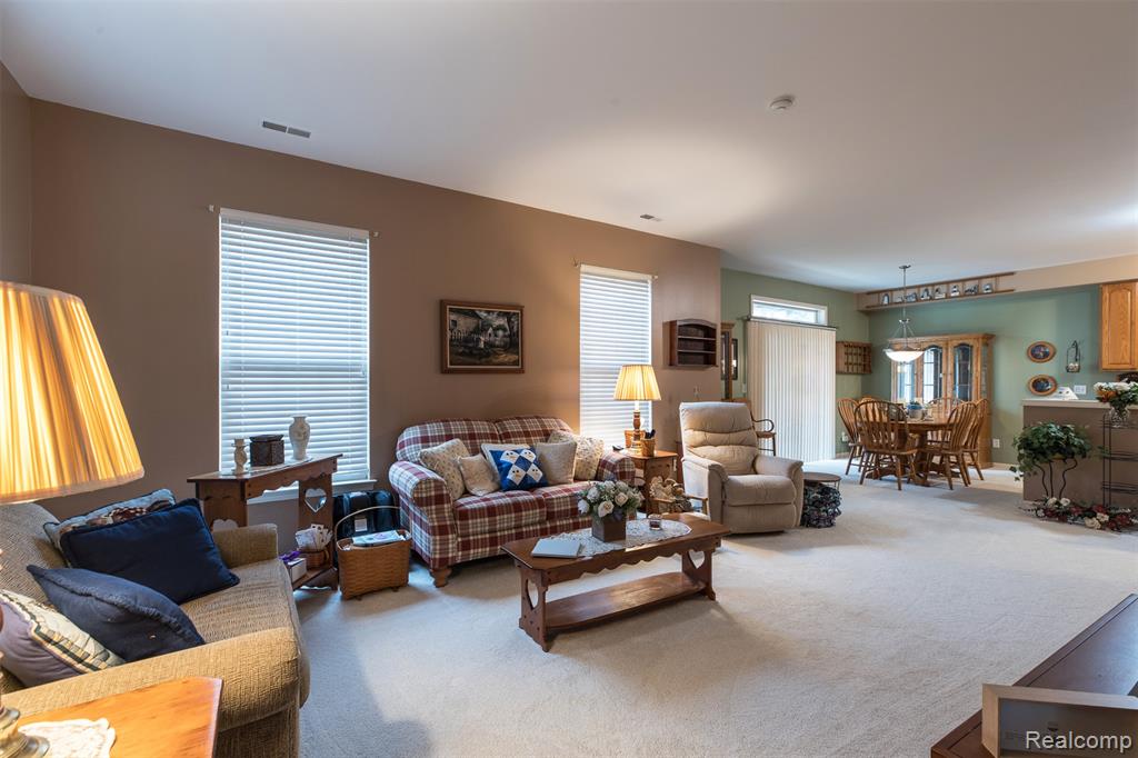 1890 Cedar Valley Drive, 38, Canton, MI 48188 — Photo 5